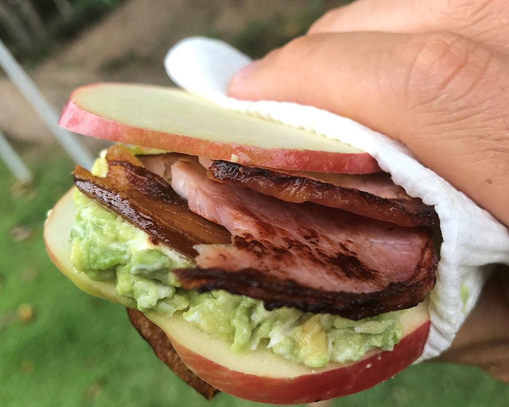 Apple Burger with Bacon and Avo